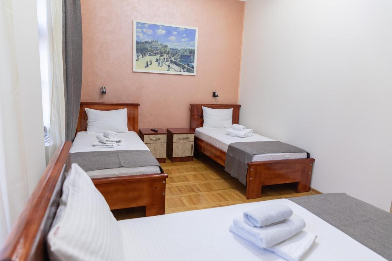 Hotel Kutko Pančevo Extérieur photo