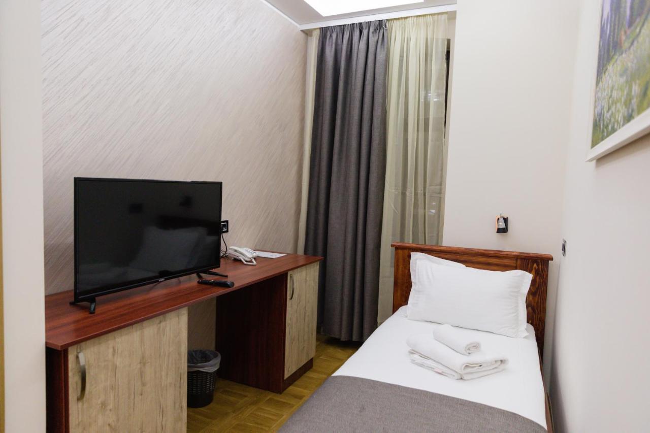 Hotel Kutko Pančevo Extérieur photo